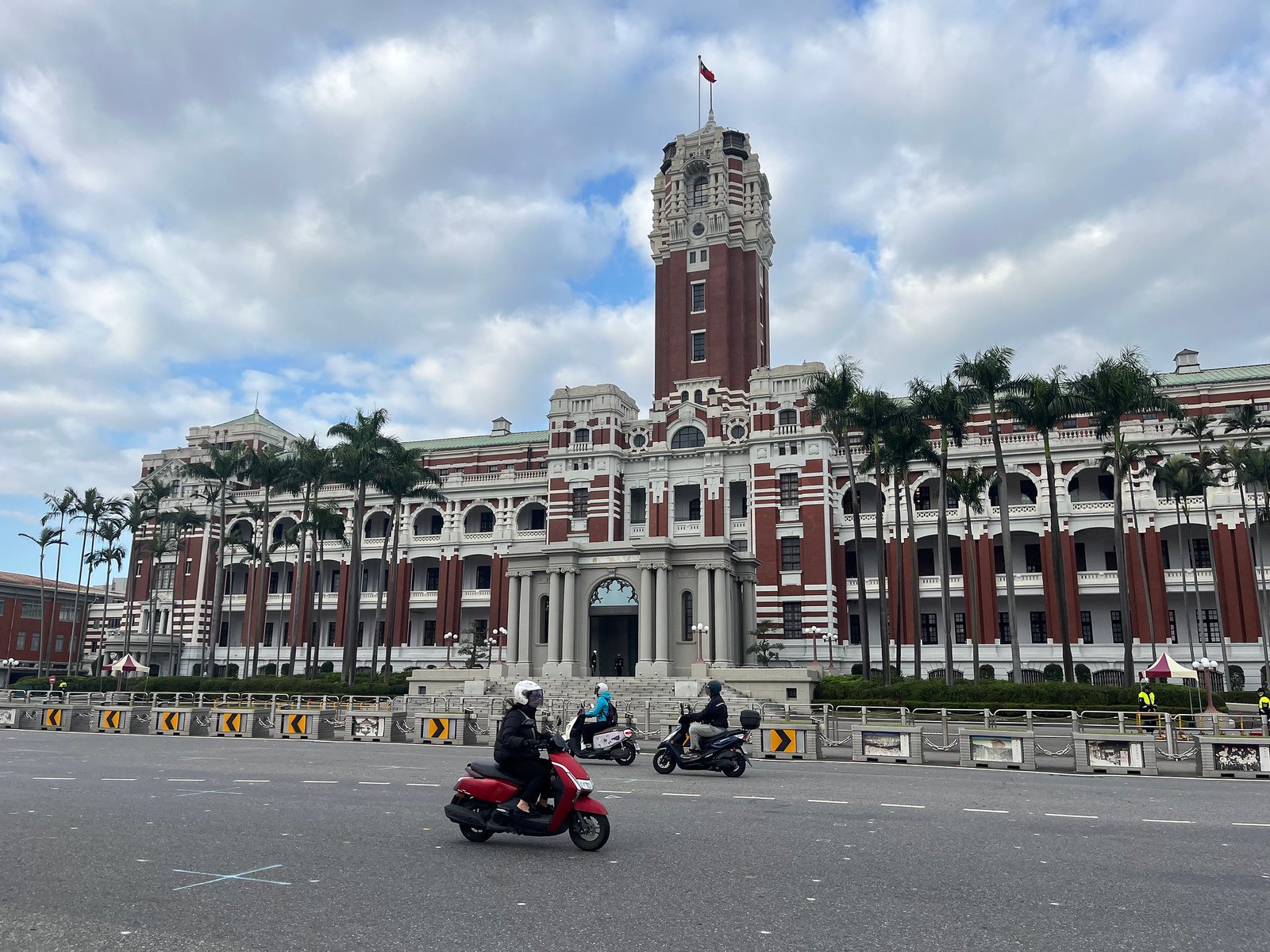 55044760193_f68527f968_k